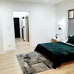 Sky Апартаменти Бухарест